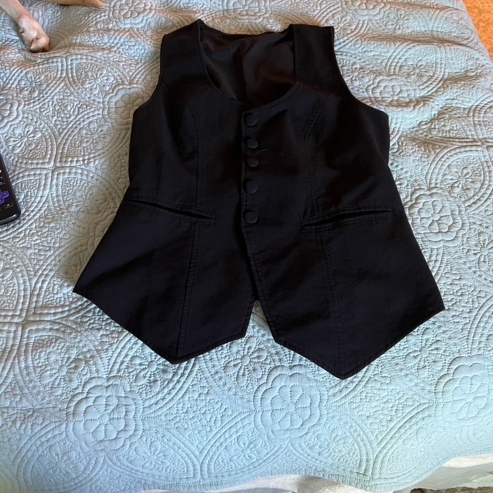 Amazon Classic Black Vest